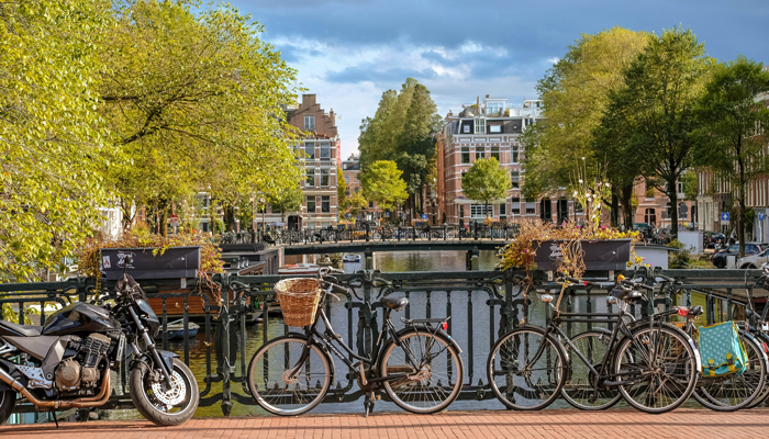 Ενοικίαση ποδηλάτου στο Άμστερνταμ : 4 λέξεις, 1 εμπειρία - Travelen